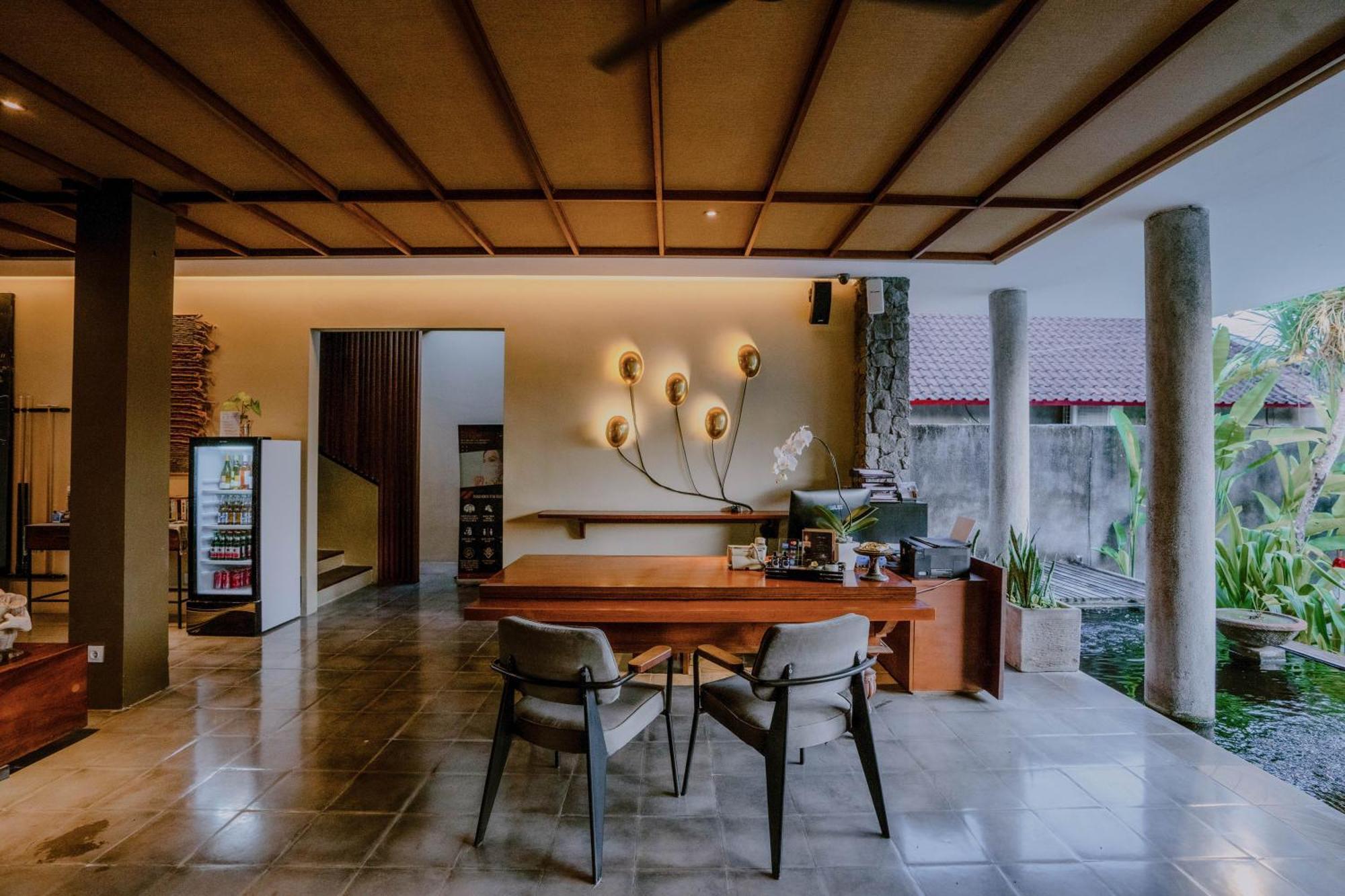 Abia Villa Legian Exteriör bild