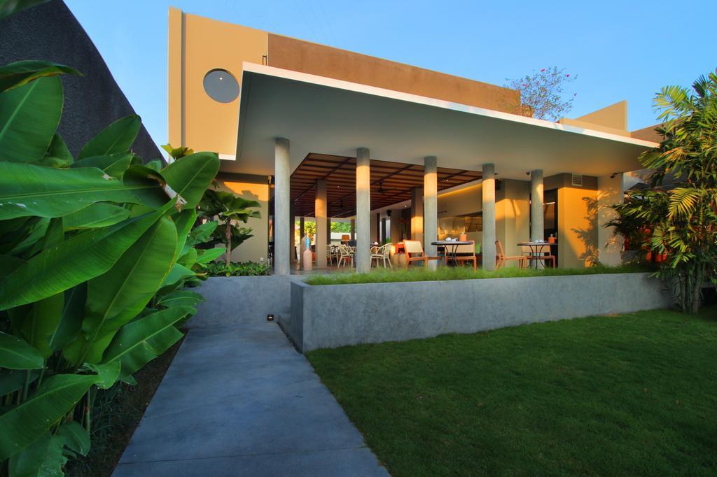 Abia Villa Legian Exteriör bild